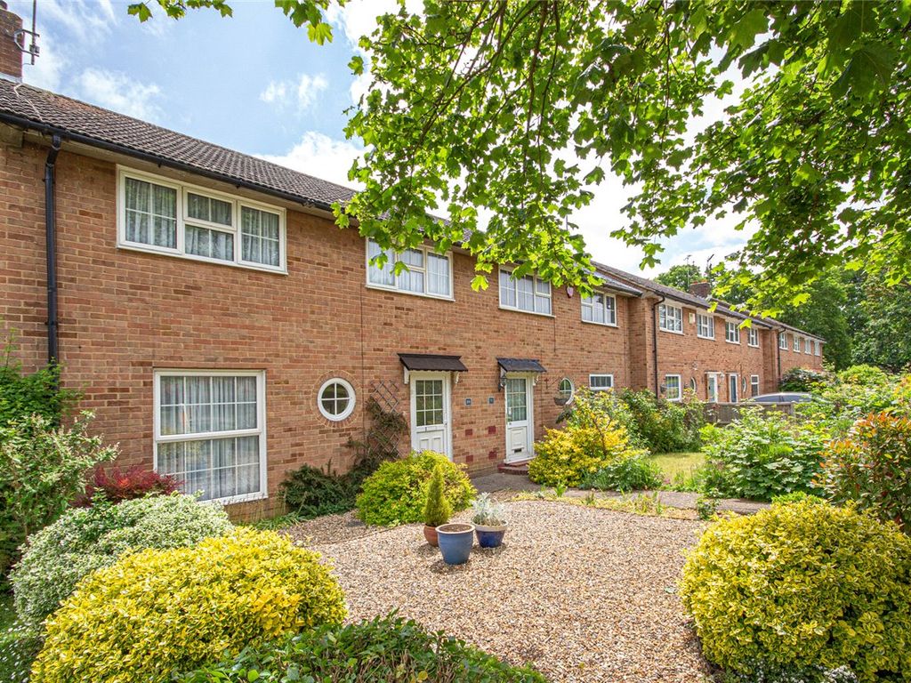 3 bed terraced house for sale in Howlands, Welwyn Garden City