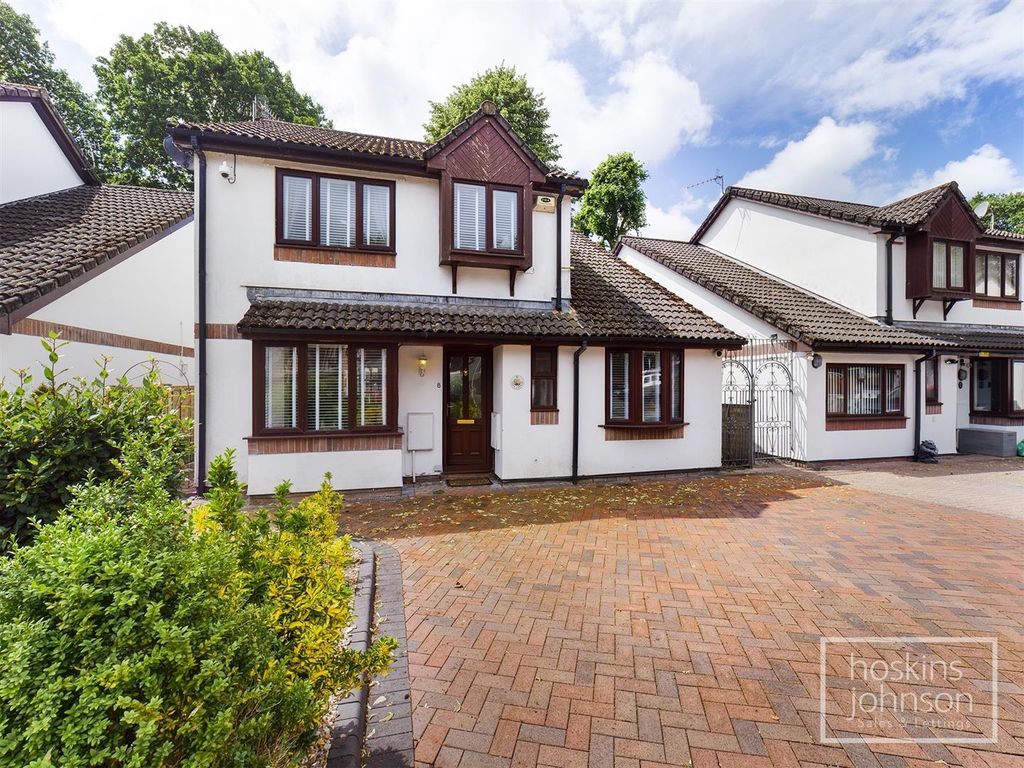 4 bed detached house for sale in The Grove, Glyncoch, Pontypridd CF37