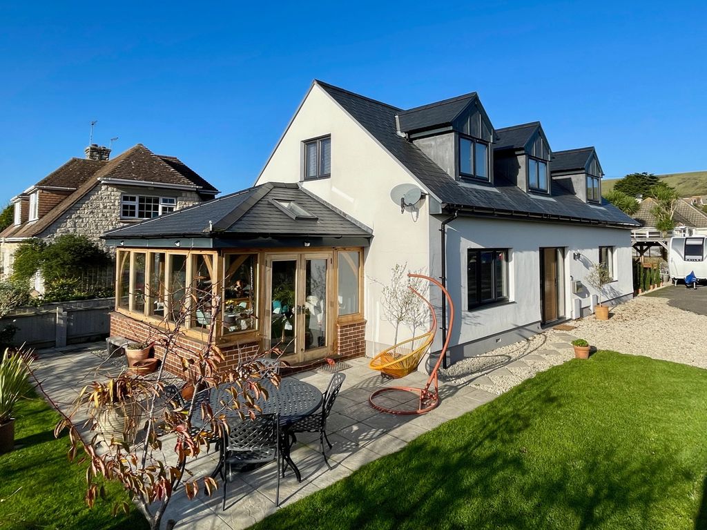 Bay Crescent Swanage BH19  