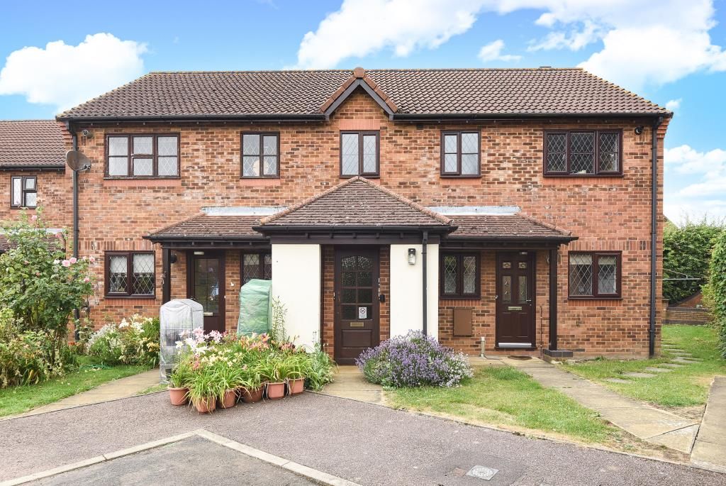 1 bed flat to rent in Old Burrs, Aylesbury HP21, £950 pcm Zoopla