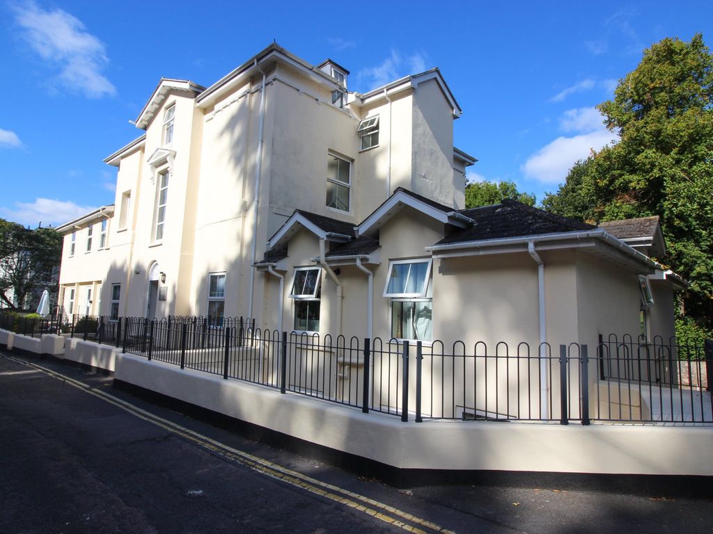 2 bed flat for sale in Torwood Gardens Road, Torquay TQ1 Zoopla