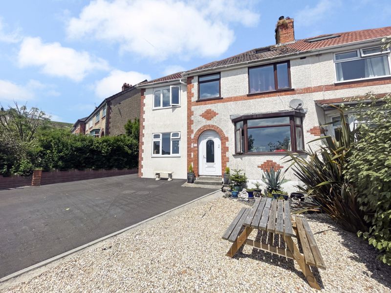 4 bed semidetached house for sale in Littlemoor Road, Broadwey