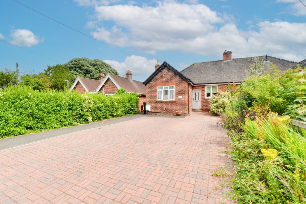 2 bed semidetached bungalow for sale in The Down, Trowbridge BA14 Zoopla