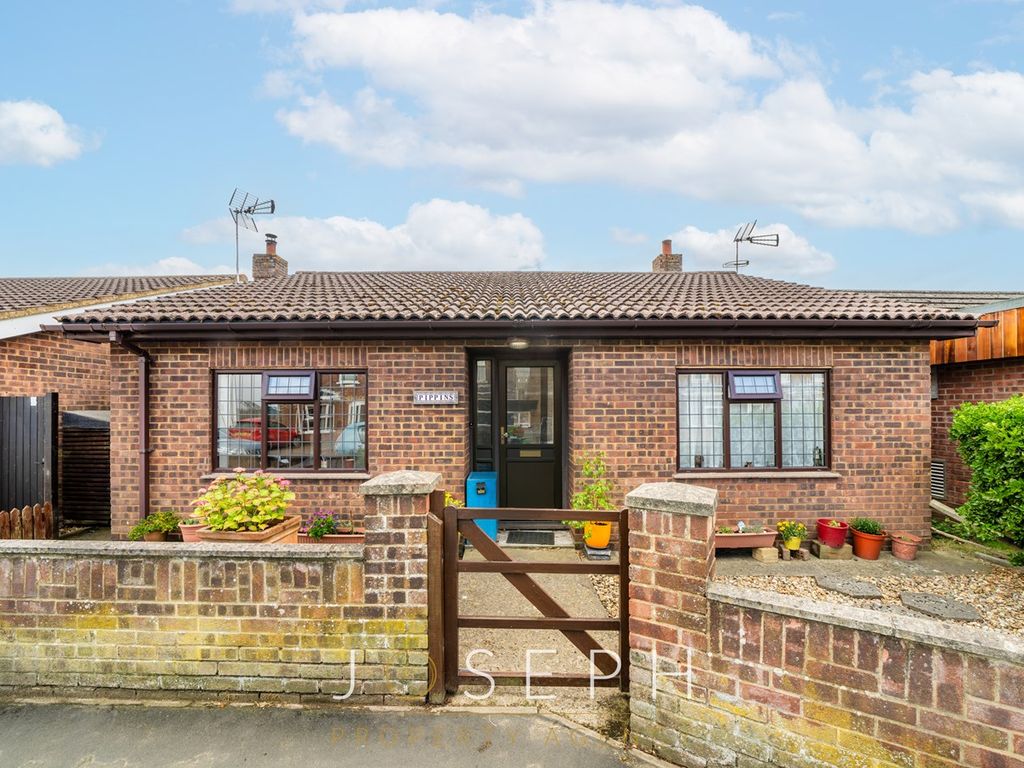 2 bed detached bungalow for sale in The Street, Shotley, Ipswich IP9