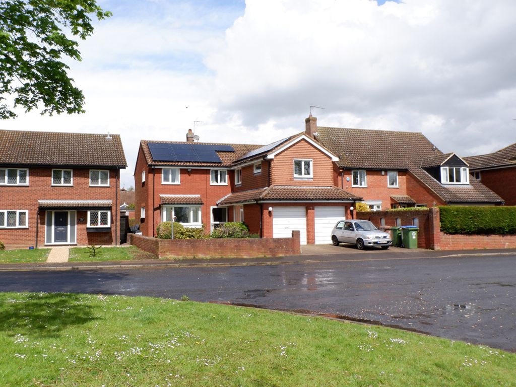 5 bed detached house to rent in Wing, Leighton Buzzard LU7 Zoopla