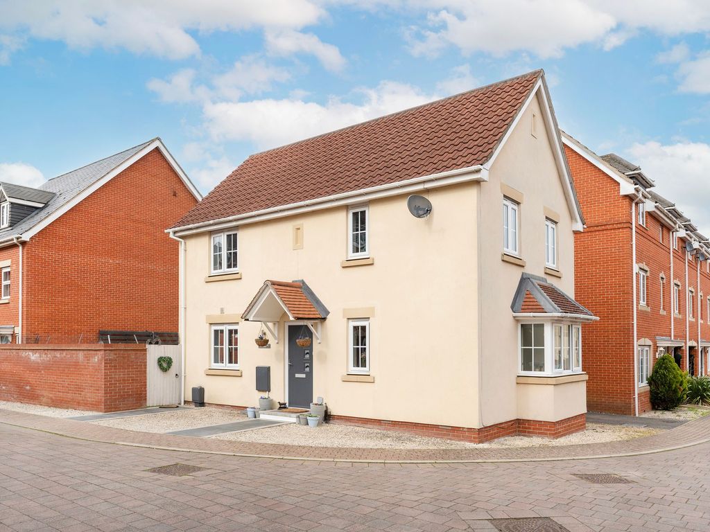 3 bed detached house for sale in Pochard Street, Costessey, Norwich NR8