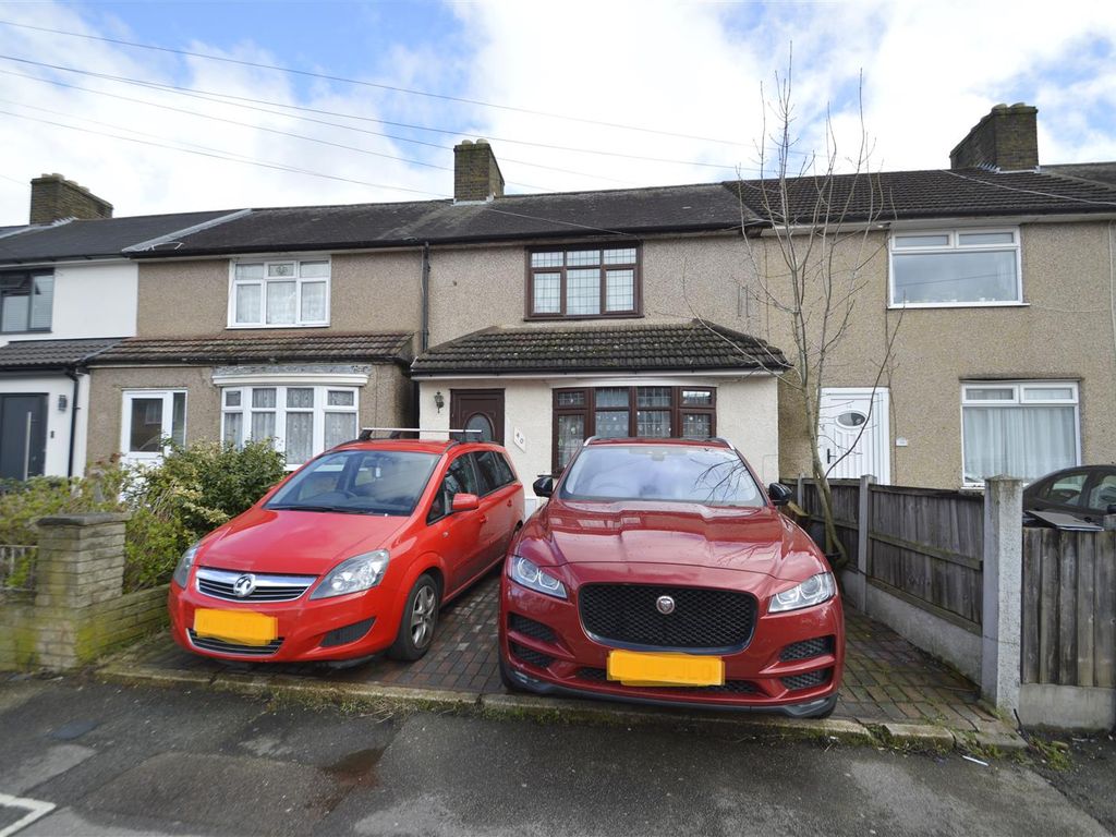 3 bed terraced house for sale in Davington Road, Becontree, Dagenham