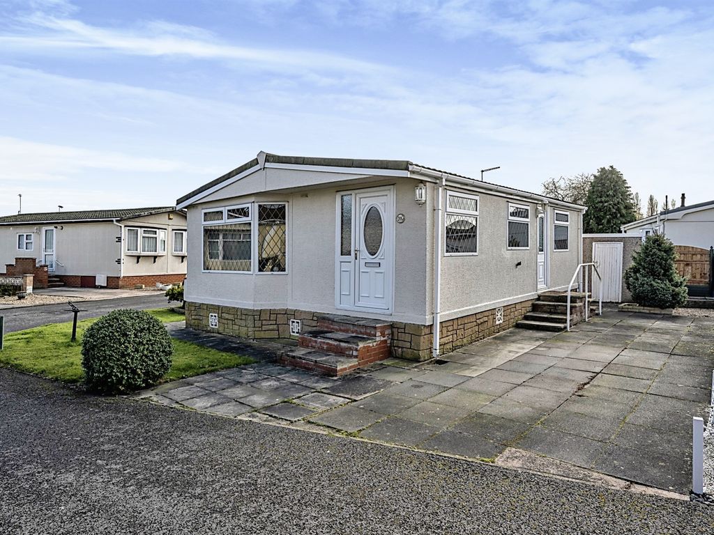 2 bed mobile/park home for sale in Palm Grove Court, Thorne, Doncaster