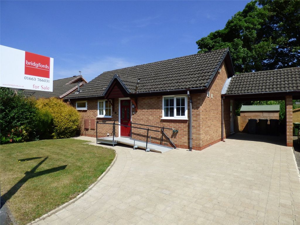 2 bed bungalow for sale in Peveril Gardens, Newtown, Disley, Stockport