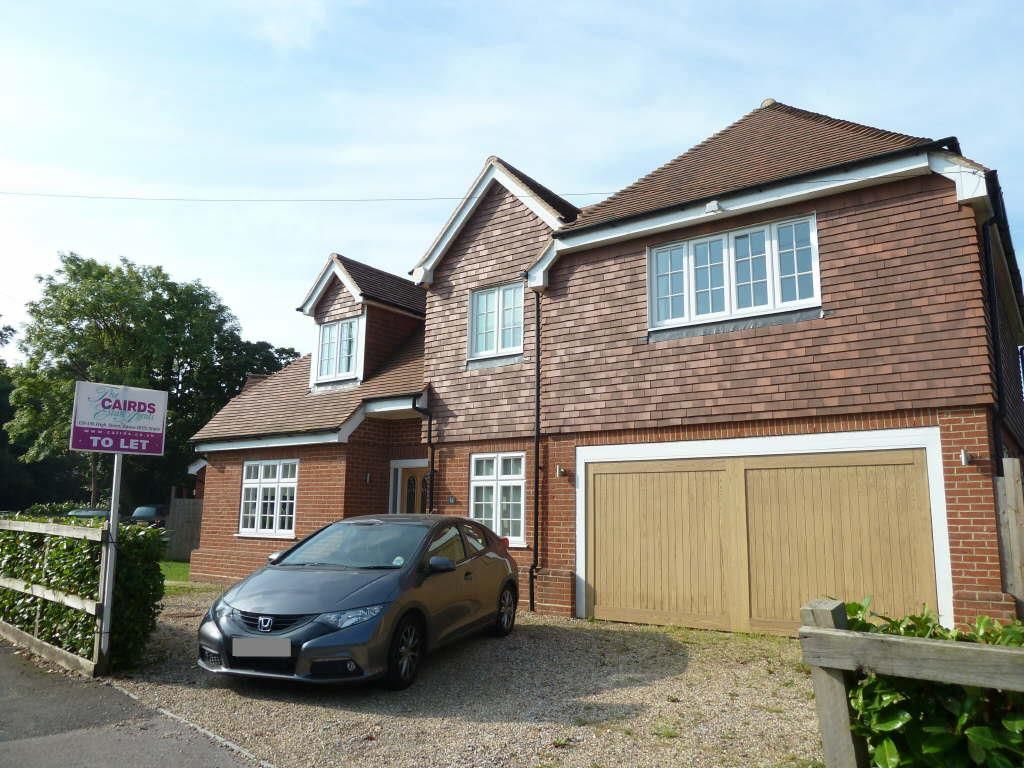 4 bed detached house to rent in West Farm Avenue, Ashtead, Surrey KT21