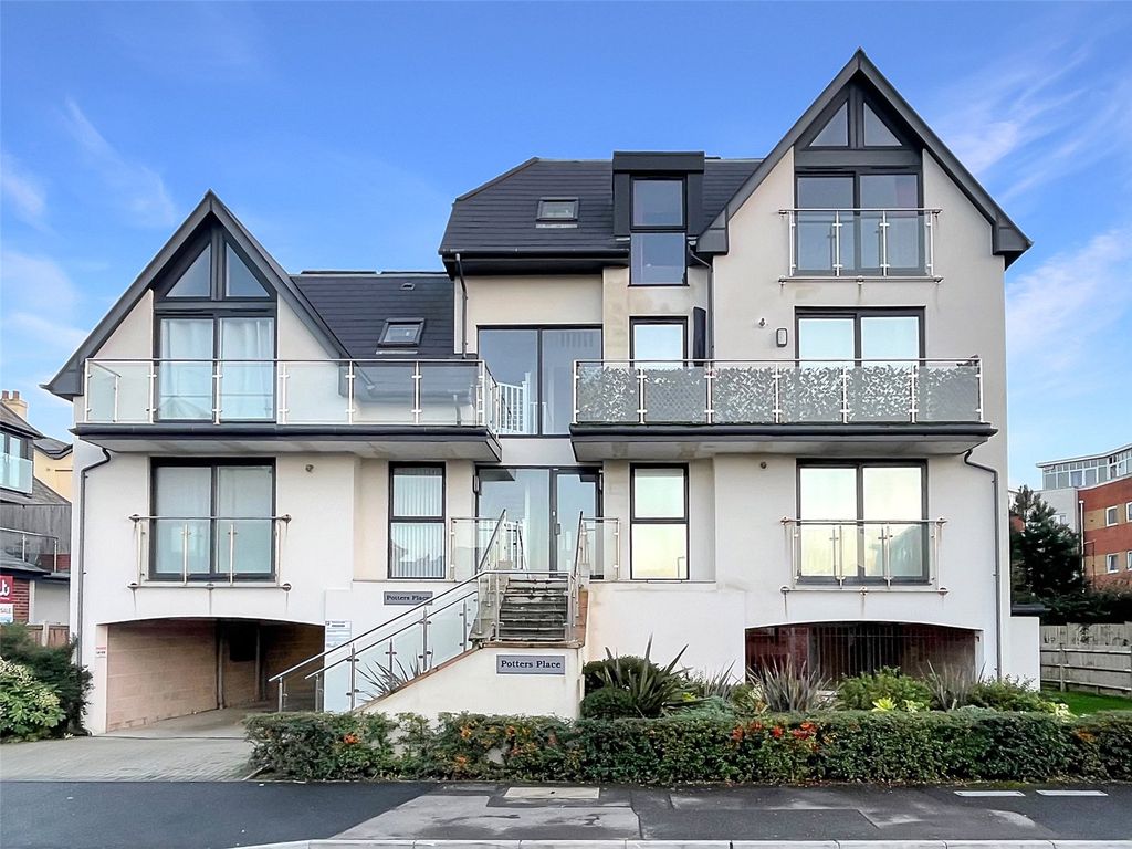 1 bed flat for sale in Norton Way, Hamworthy, Poole, Dorset BH15 Zoopla
