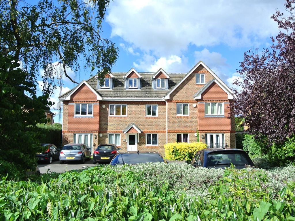 Albany Court, Chertsey Road, Ashford TW15  