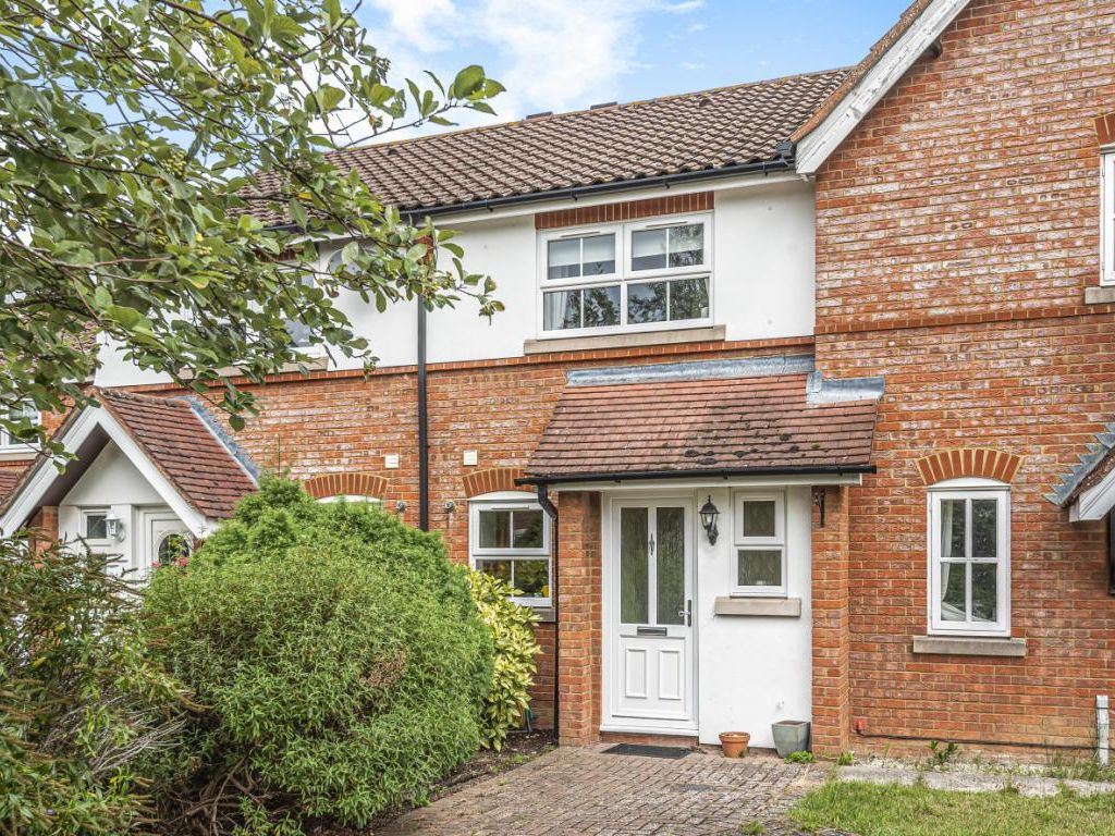 2 bed terraced house to rent in Church Crookham, Fleet GU52 Zoopla