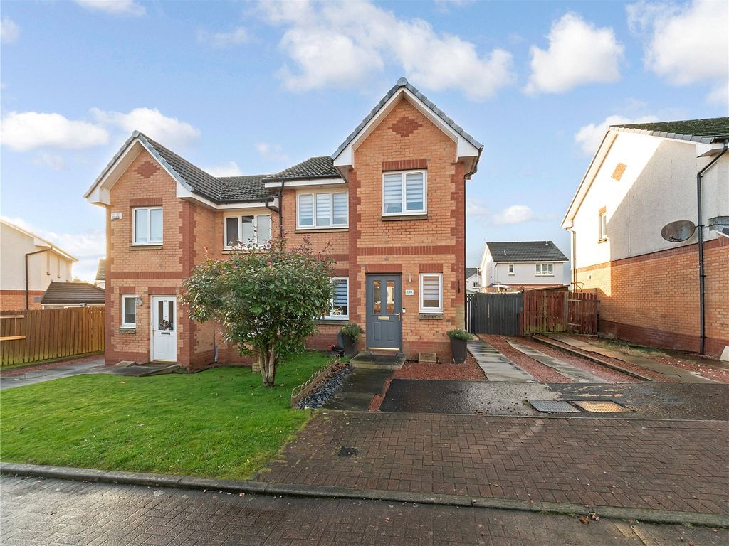 3 bed semidetached house for sale in Whitacres Road, Parklands
