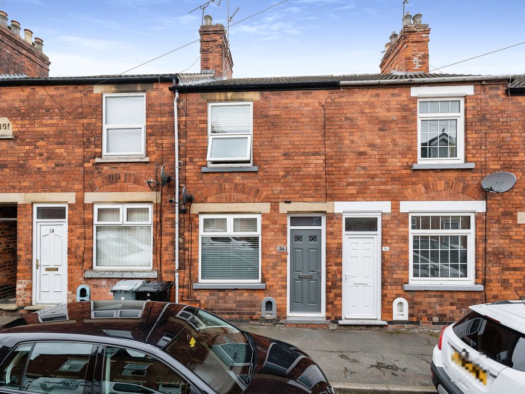 3 bed terraced house for sale in Stamford Street, Grantham NG31, £155,000 Zoopla