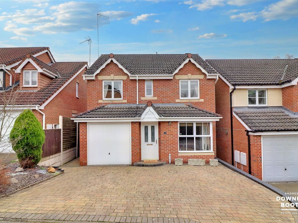 4 bed detached house for sale in Elizabethan Way, Rugeley WS15, £