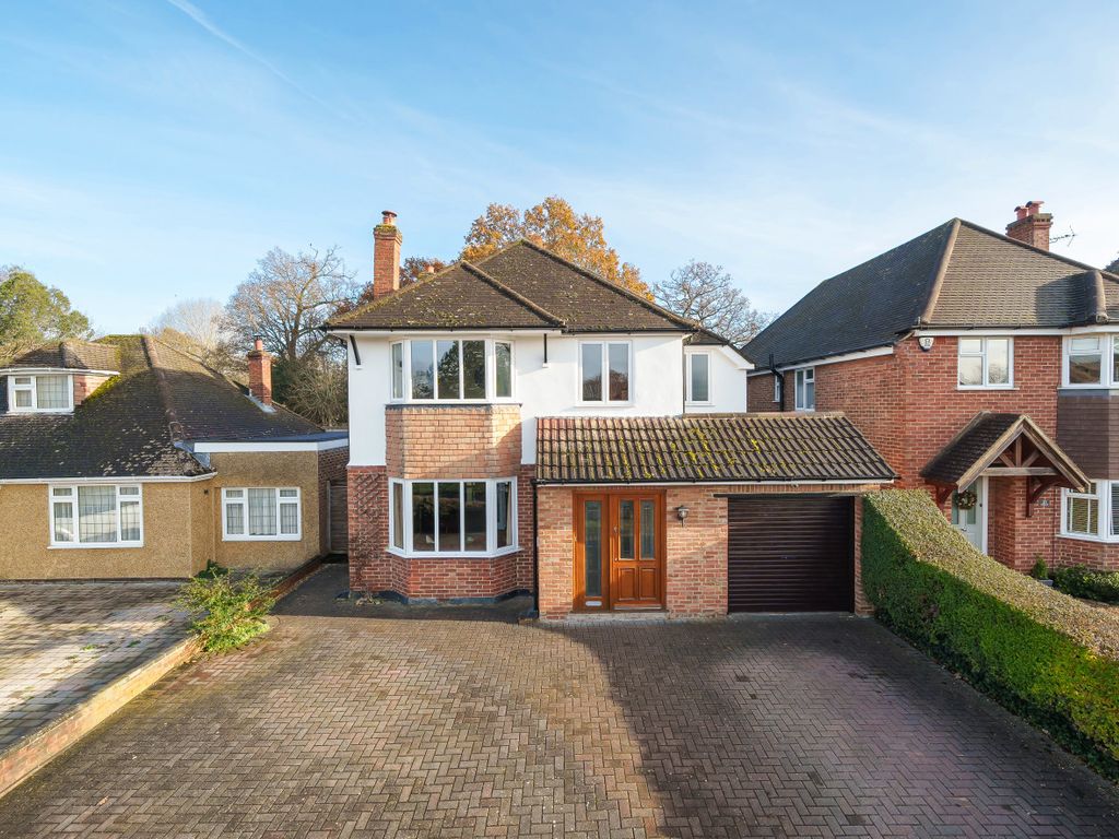 4 bed detached house for sale in Woking, Surrey GU22, £900,000 Zoopla