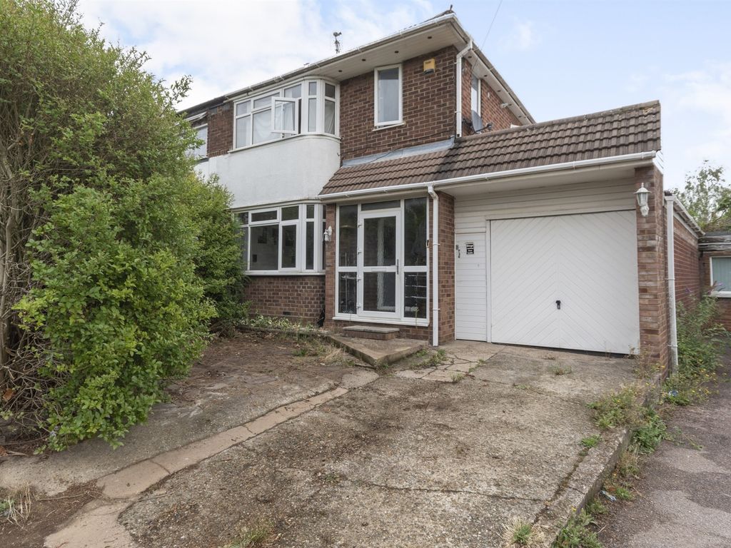 Hollybush Road, Luton LU2  