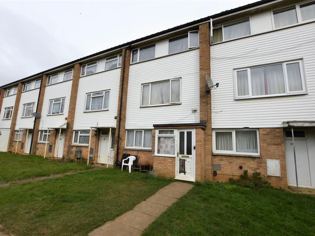 Darwin Walk, Northampton NN5  