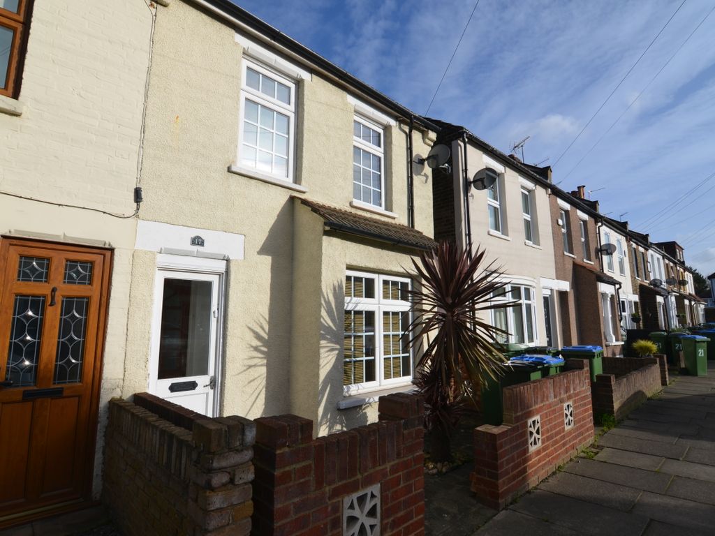 2 bed end terrace house to rent in Gaitskell Road, New Eltham SE9, £