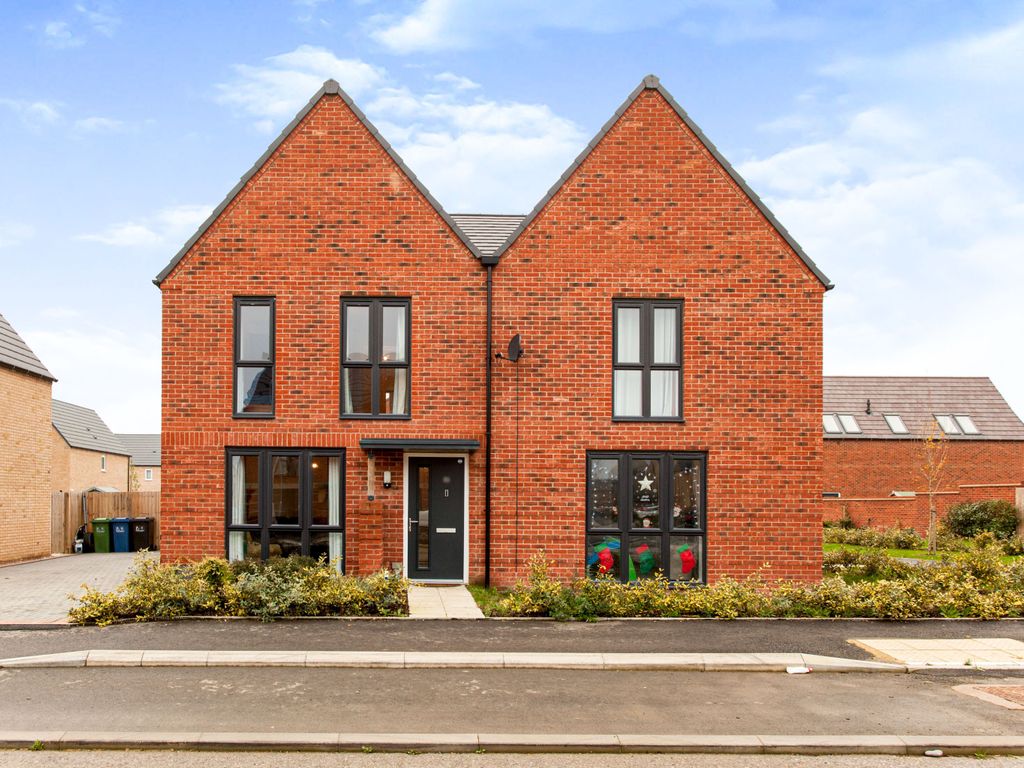 3 bed semidetached house for sale in Wellington Road, Northstowe Cambridge CB24 Zoopla