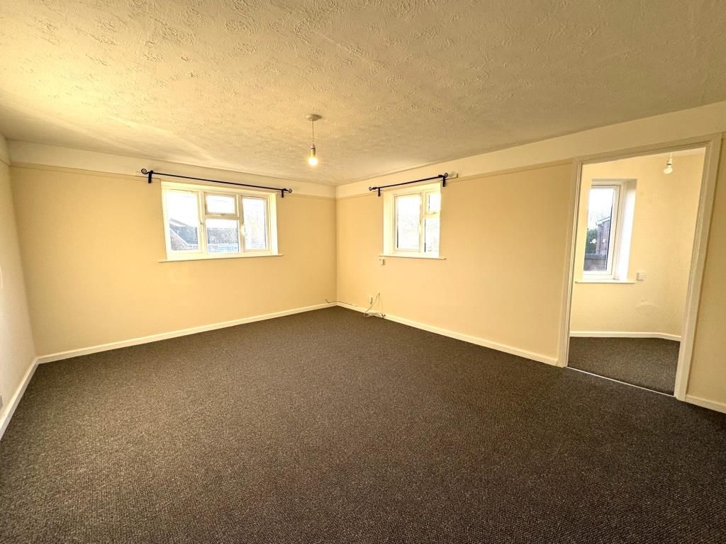 1 bed to rent in Newbury, Berkshire RG14, £825 pcm Zoopla