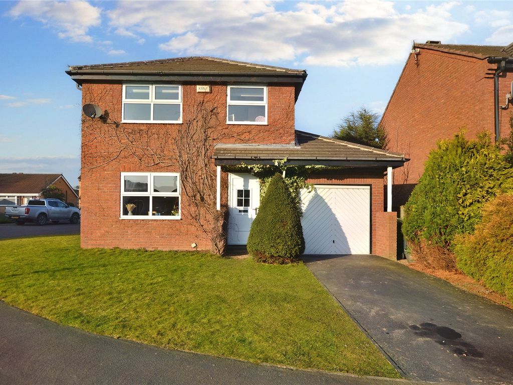 4 bed detached house for sale in Hopefield Chase, Rothwell, Leeds, West