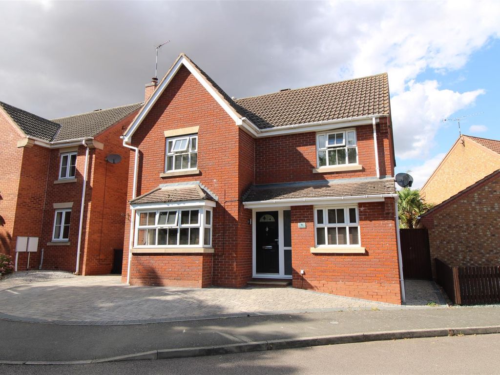 4 bed property for sale in Duston Close, Daventry NN11 Zoopla