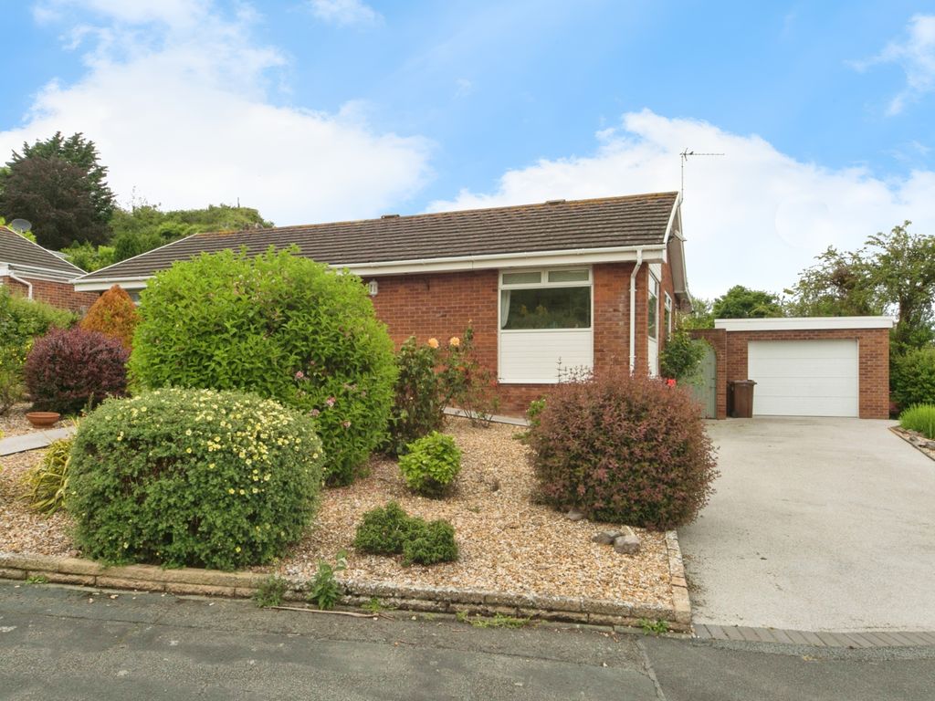 3 bed bungalow for sale in Penrhyn Close, Penrhyn Bay, Llandudno, Conwy