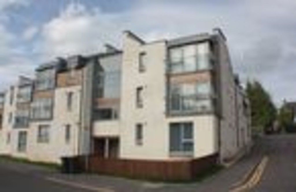 2 bed flat to rent in Mid Street, Bathgate EH48, £750 pcm Zoopla