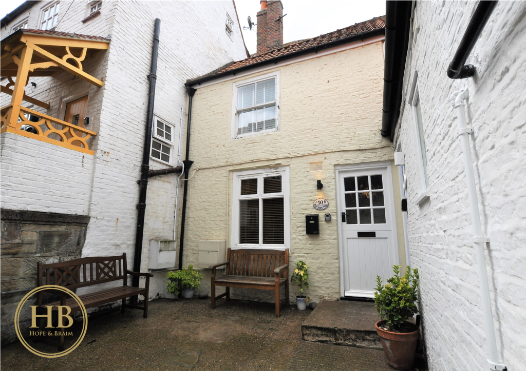 1 bed cottage for sale in Whitby YO21 Zoopla