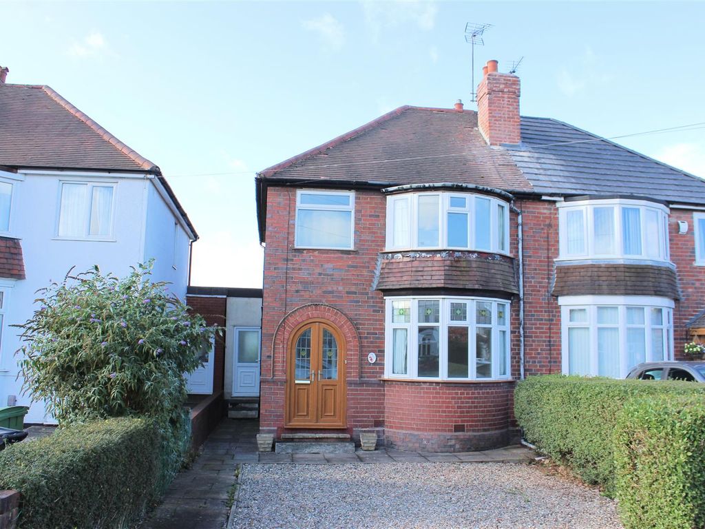 3 bed semidetached house for sale in Graham Road, Halesowen B62 Zoopla