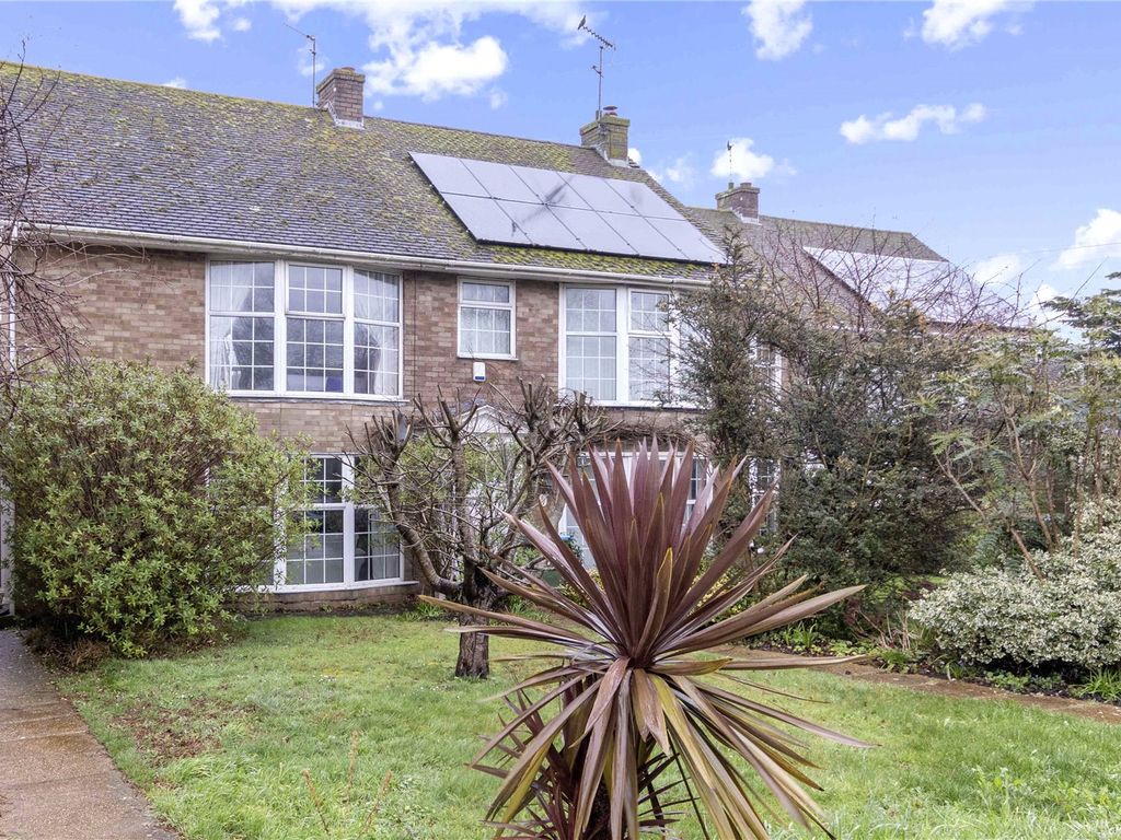 4 bed end terrace house for sale in Felpham Way, Felpham, West Sussex PO22, £399,950 Zoopla