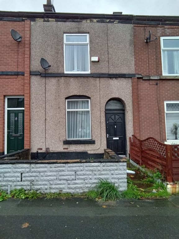 2 bed semidetached house to rent in Wash Lane, Bury BL9, £775 pcm Zoopla