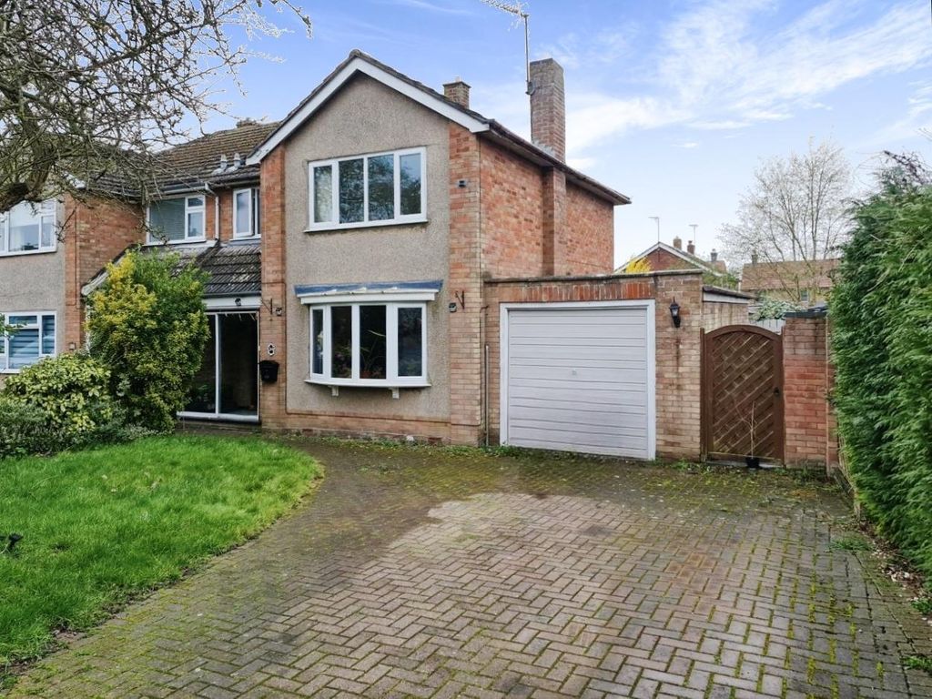 3 bed semidetached house for sale in Fullwell Road, Bozeat