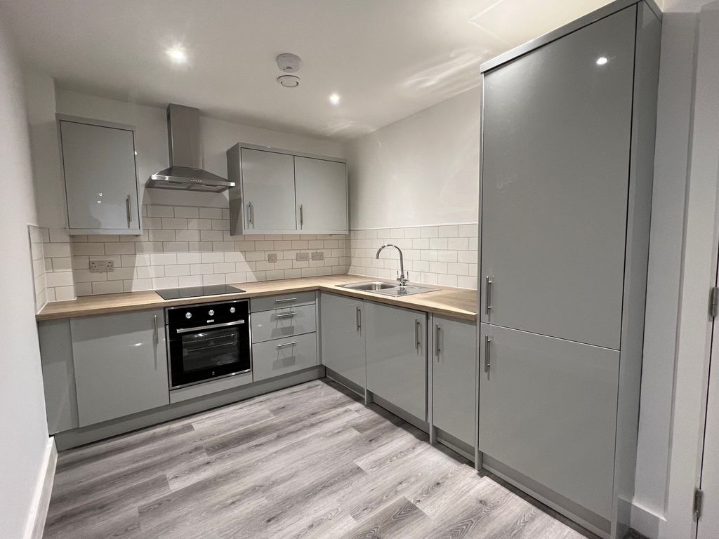 1 bed flat to rent in Clifton Park View, Rotherham S65, £750 pcm Zoopla