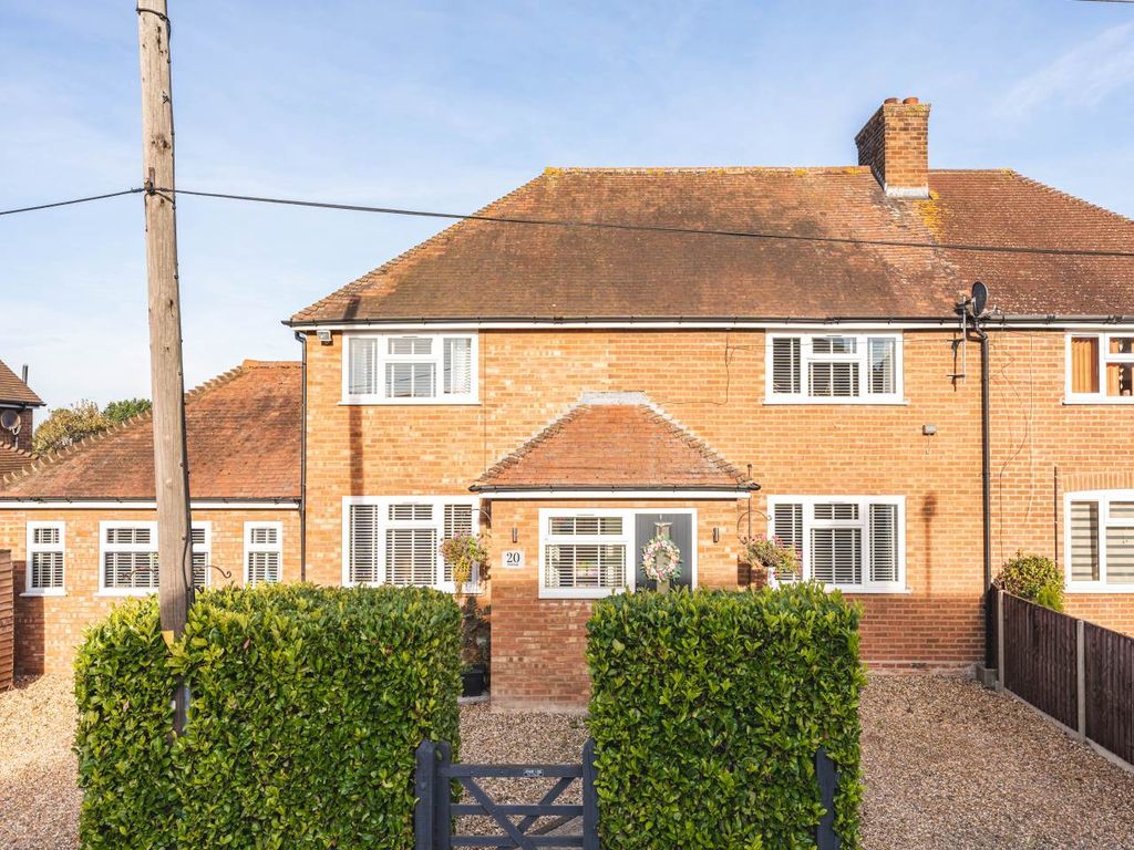 4 bed property for sale in Portway, Melbourn, Royston SG8, £575,000