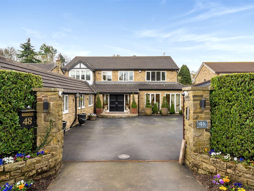 5 bed detached house for sale in Wigton Lane, Alwoodley, Leeds, West