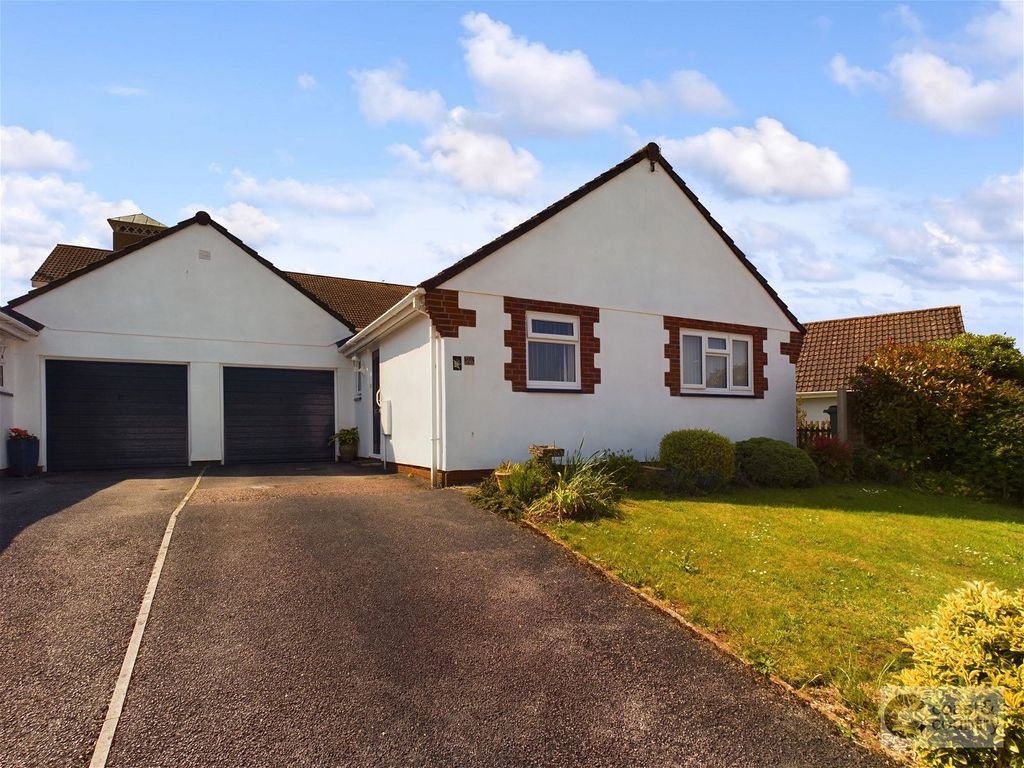 3 bed bungalow for sale in The Roundway, Kingskerswell, Newton Abbot