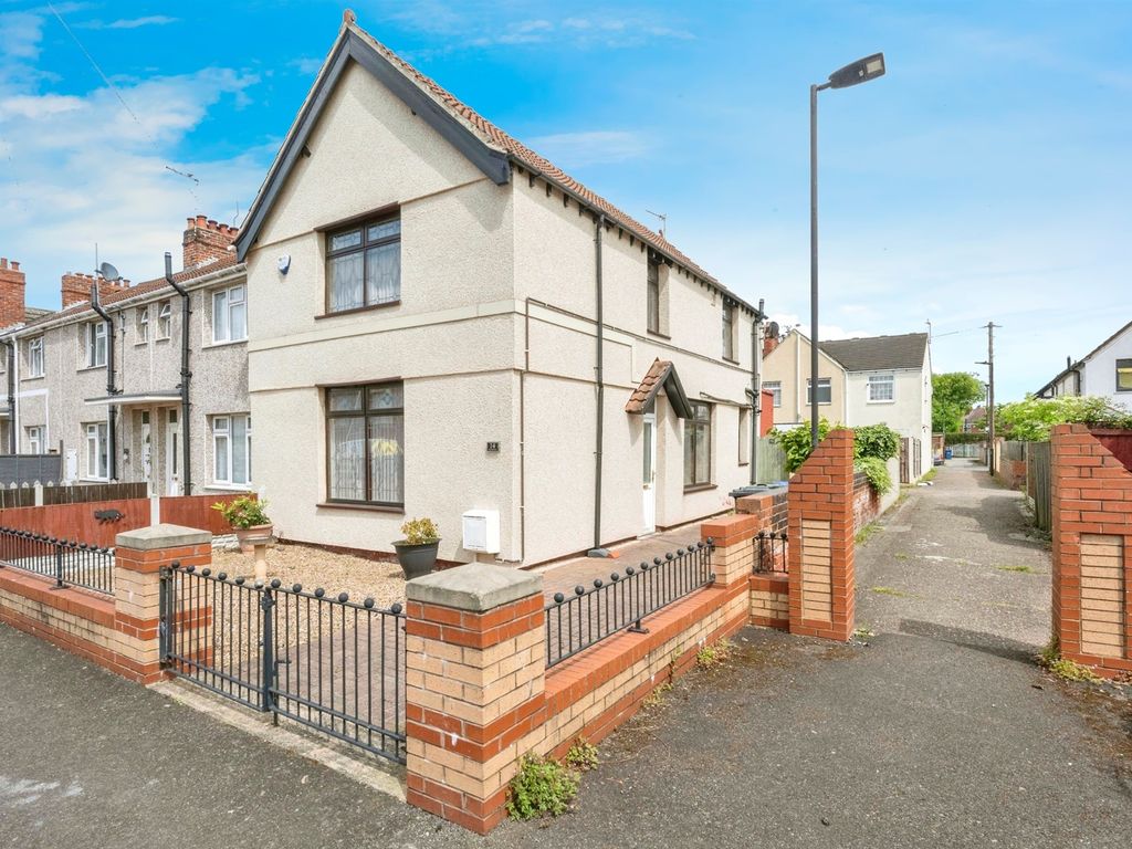 3 bed end terrace house for sale in The Avenue, Bentley, Doncaster DN5