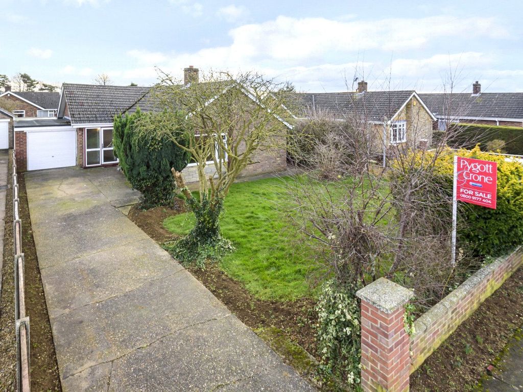 4 bed bungalow to rent in Vauxhall Road, Bracebridge Heath LN4 Zoopla