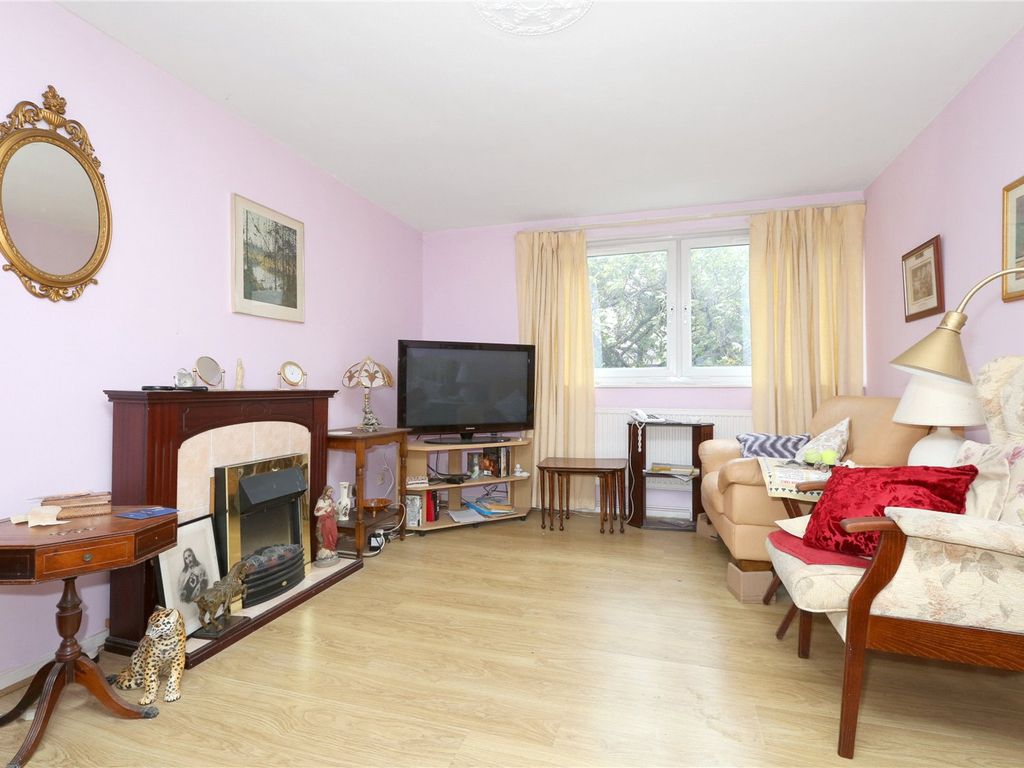 Myddleton Road, London N8