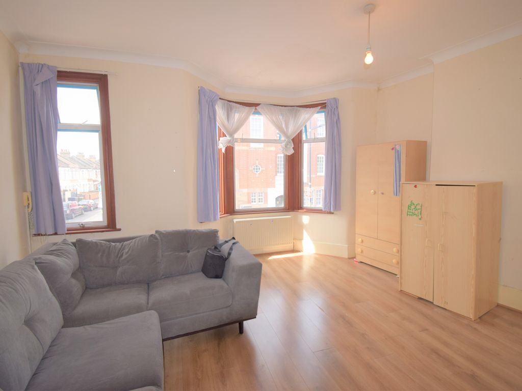 1 bed flat to rent in Green Street, London E7 Zoopla