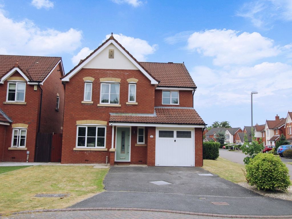 4 bed detached house for sale in Heatherleigh, Leyland, Lancashire PR26