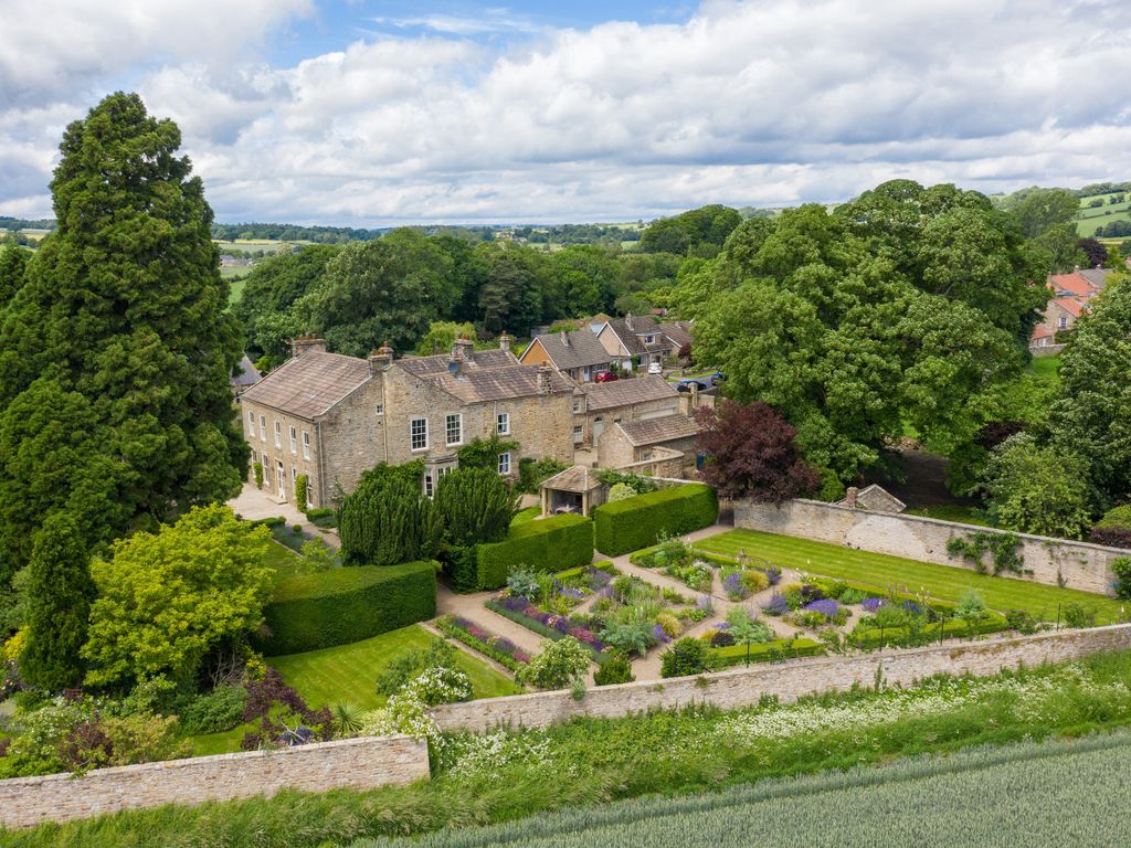 6 bed detached house for sale in High Street, Gilling West, Richmond