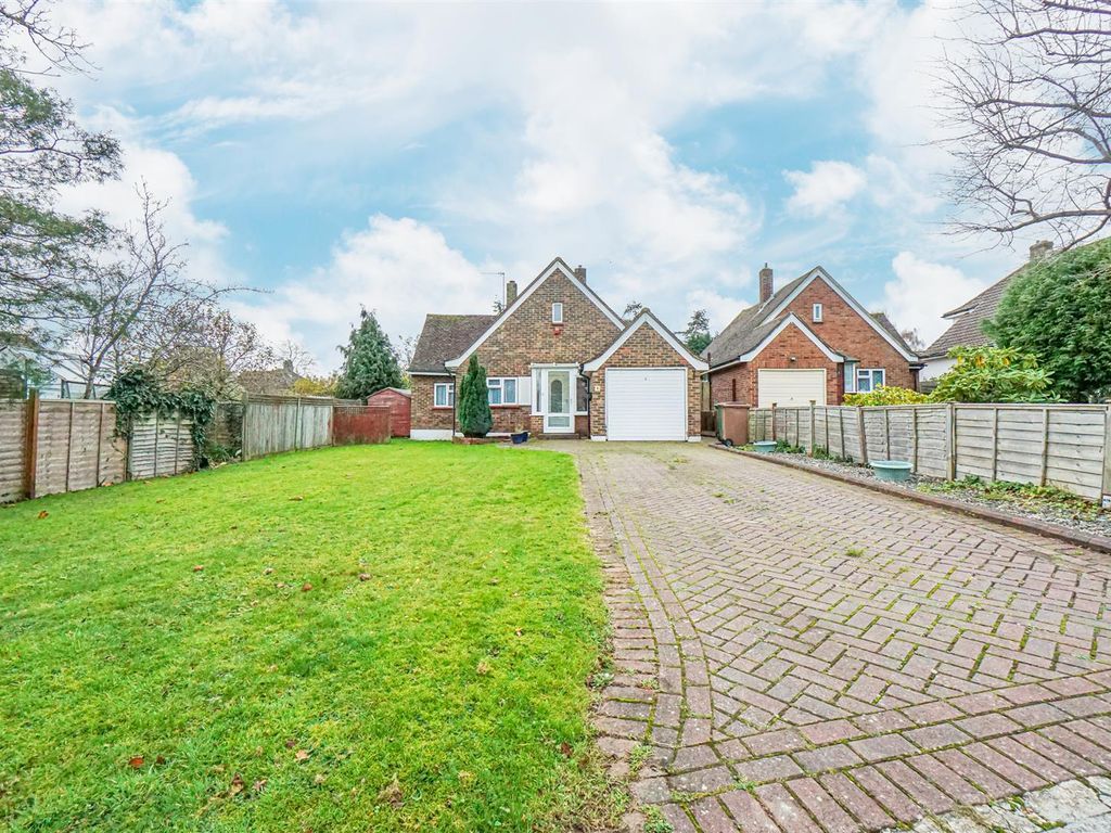 2 bed detached house for sale in Ironlatch Close, St. LeonardsOnSea TN38, £375,000 Zoopla