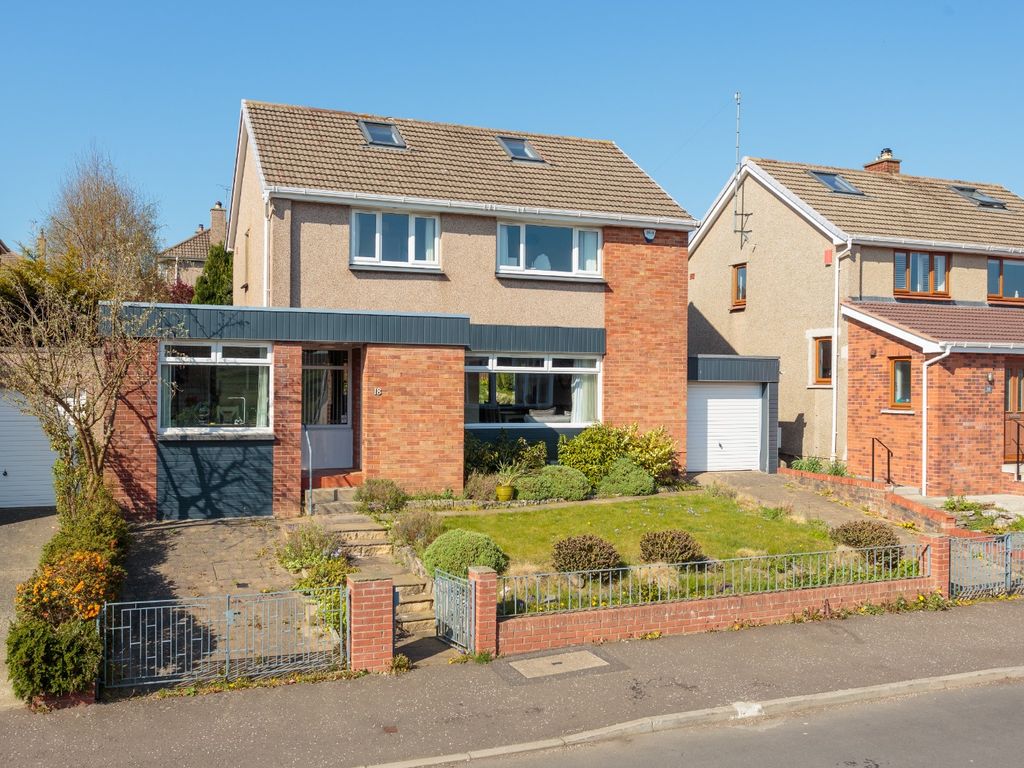 5 bed detached house to rent in Swanston Avenue, Edinburgh EH10, £2,195