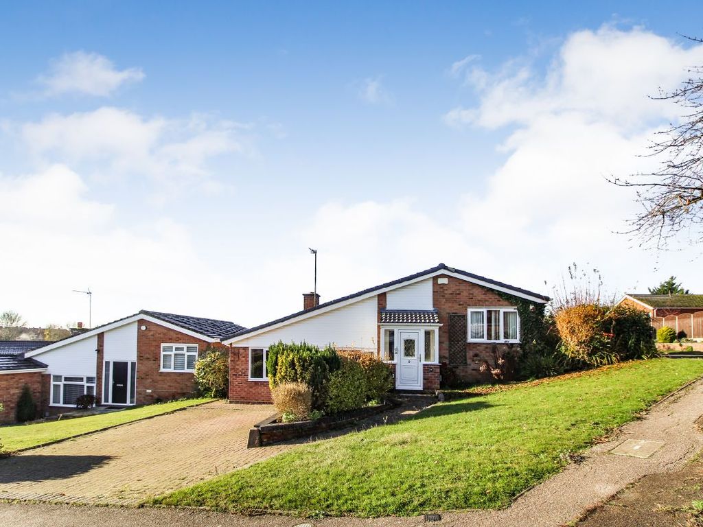 3 bed detached bungalow for sale in Godwin Way, Bromham, Bedford MK43