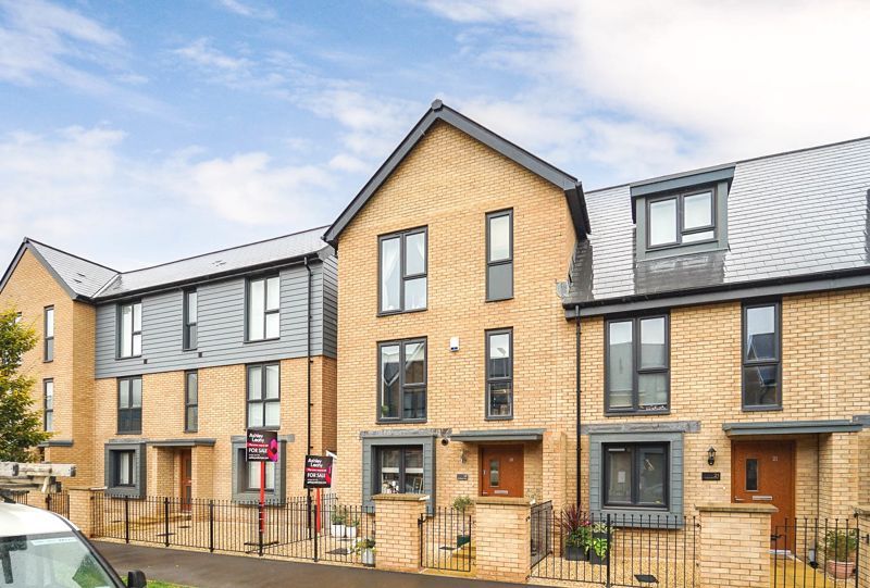 5 bed end terrace house for sale in Cowleaze Path, Banwell BS29, £