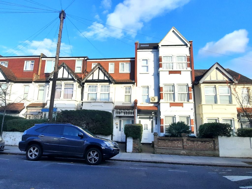 6 bed terraced house for sale in Fairview Road, London N15, £1,195,000